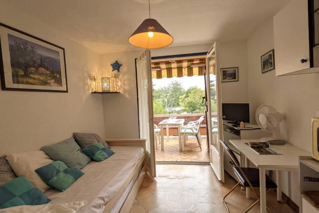 Appartement " Le Grand Bleu " A 3 Min De La Plage La Londe-les-Maures Exterior foto