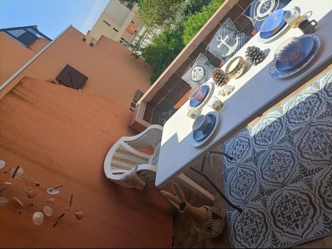 Appartement " Le Grand Bleu " A 3 Min De La Plage La Londe-les-Maures Exterior foto